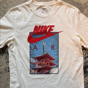 🔥Nike AIR Graphic Tee - White (men’s medium)🔥